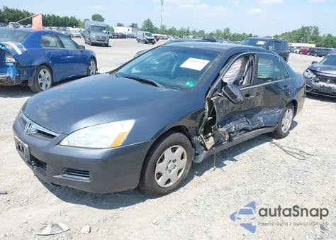2007 Honda Accord 2.4 Lx z USA, uszkodzony, nr VIN 1HGCM56477A218970